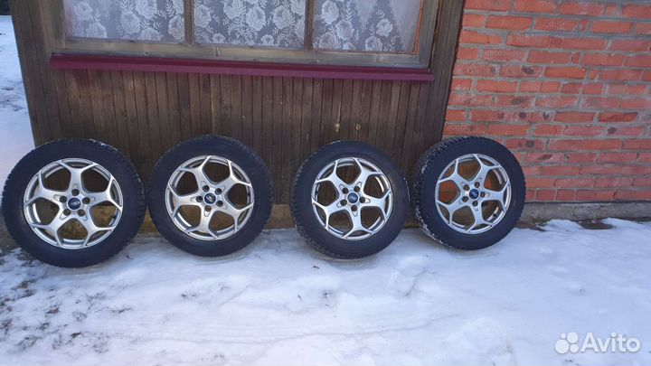 Оригинальные диски + зимняя резина 215/55R16