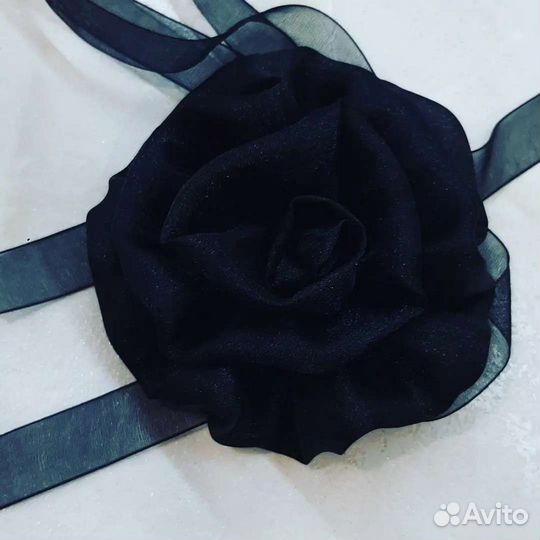 Чокер цветок