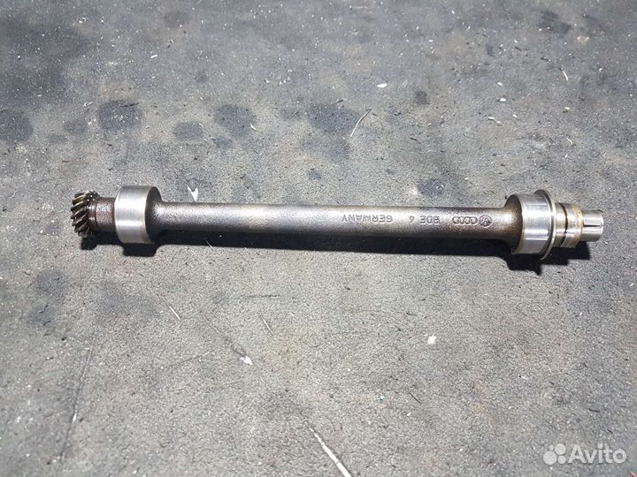 Привод масляного насоса Volkswagen Passat B3 2E