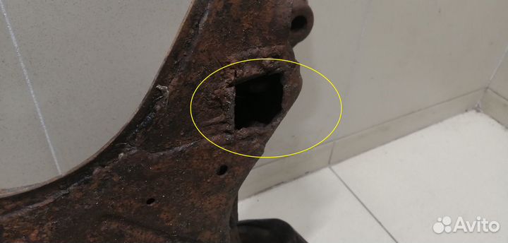 Балка подмоторная Corolla E12 2001-2006