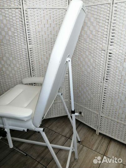 Косметологическое кресло кушетка