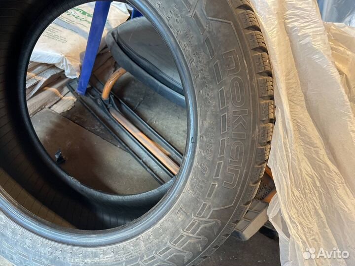 Nokian Tyres Rollster 21.5/60 R17