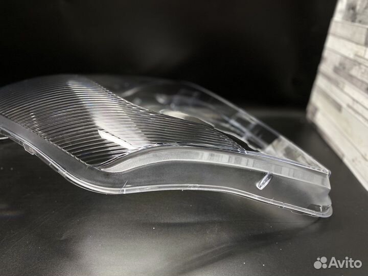 Стекло фары Mercedes Sprinter (2006-2019гг.)