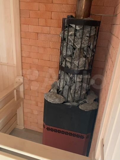 Коттедж 265 м² на участке 7 сот.