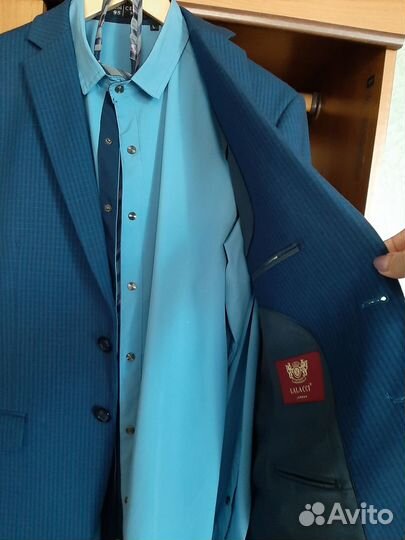 Продам деловой костюм мужской