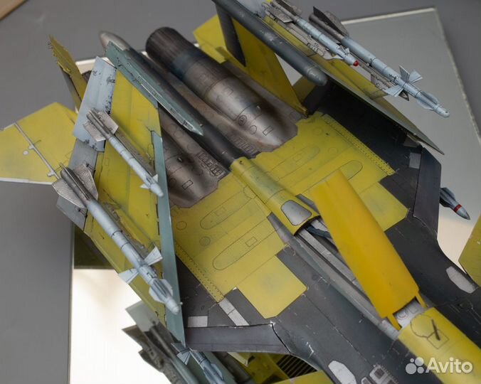 Модель Kinetic SU-33 1/48