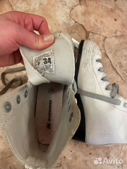 Коньки фигурные