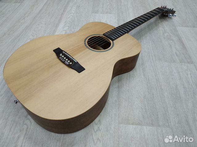 Акустическая гитара cort массив