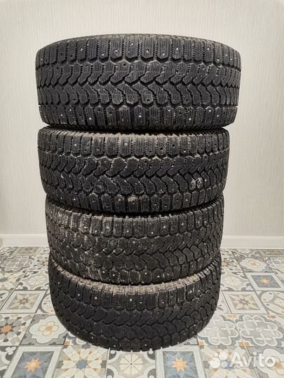 Yokohama Ice Guard F700Z 215/60 R16 95Q