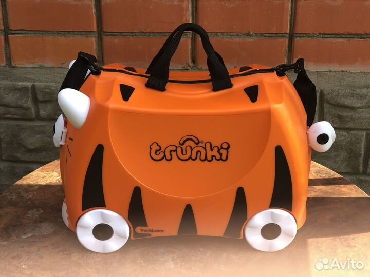 Детский чемодан trunki