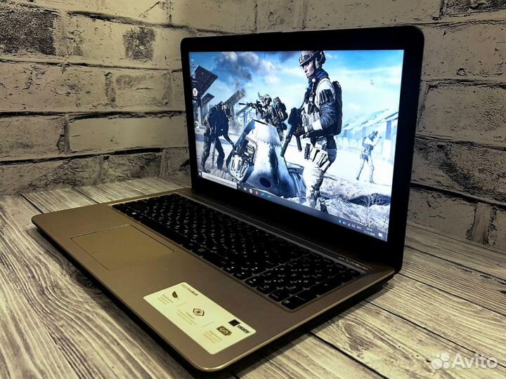 Игровой ноутбук Asus 8gb озу/4ядра/SSD