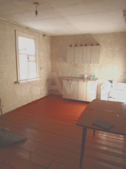 Дом 32 м² на участке 3,7 сот.