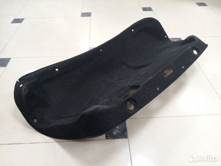 Обшивка крышки багажника Nissan Fuga Y50 2006