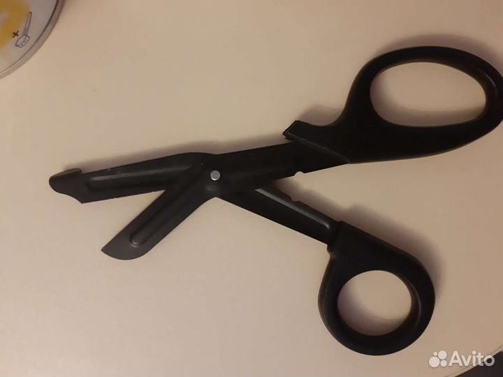 Ножницы медицинские тактические