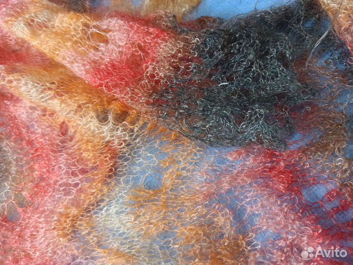 Шаль вязаная. Ручная работа