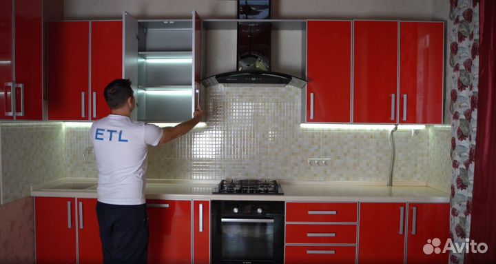 Система умной подсветки кухни с датчиками движения