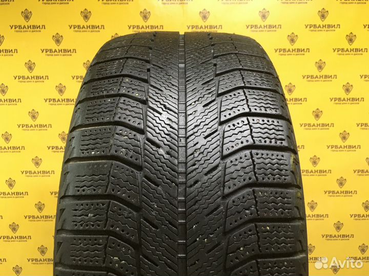 Michelin X-Ice XI2 235/45 R17 97T