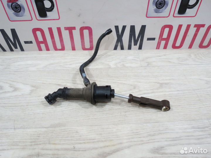 Главный цилиндр сцепления Renault Sandero 2