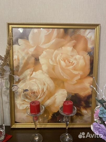 Картина розы, стекло, золотой багет 48*58 фото