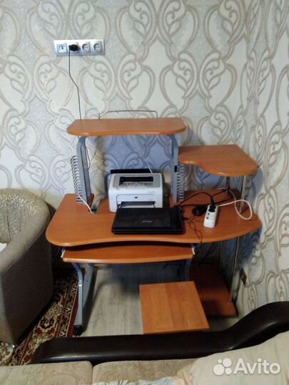 Компьютерный стол