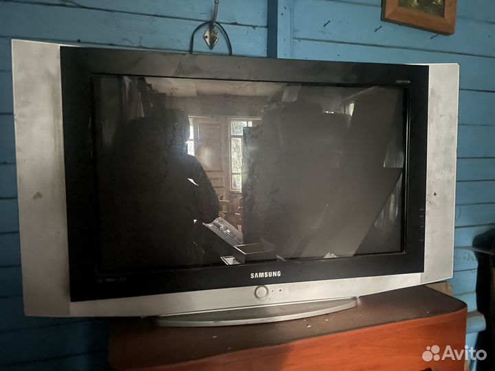 Телевизор samsung