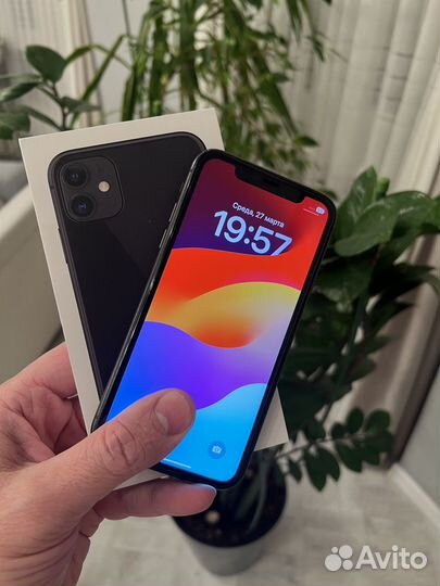 iPhone 11, 64 ГБ