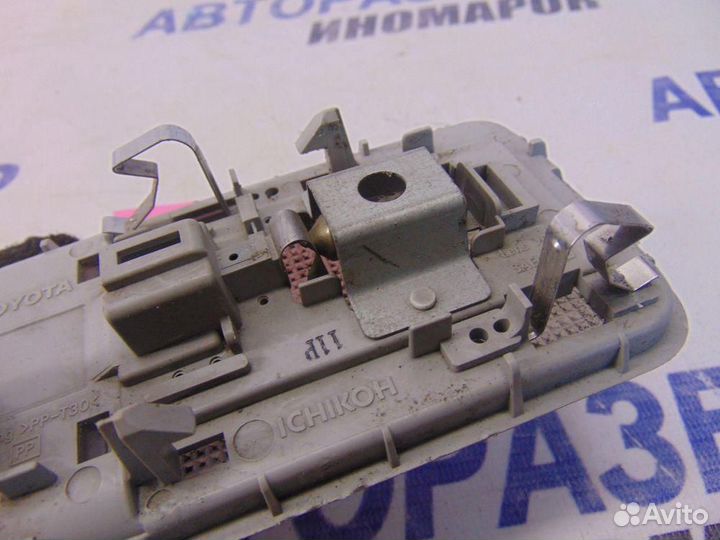 Плафон салонный для Toyota Corolla 9 2001-2006г