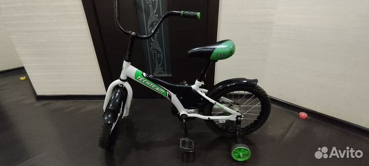 Детский велосипед 4 колёсный бу