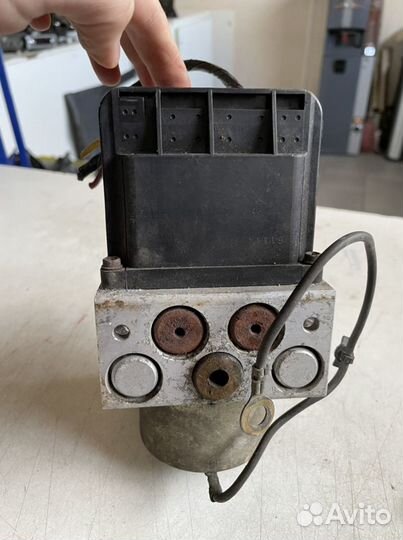 Блок ABS Nissan X-Trail T30 2001-2006