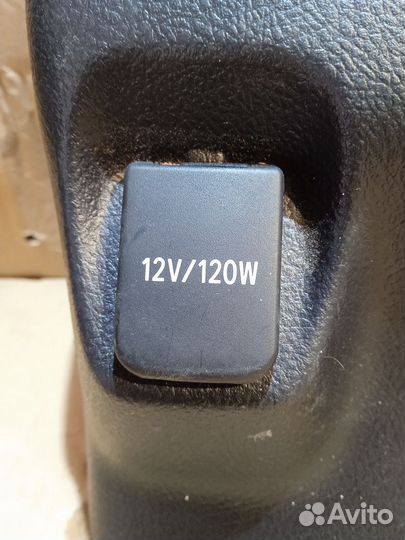 Консоль центральная Toyota Land Cruiser