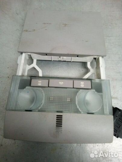 Плафон салонный Opel Astra H хэтчбек Z16XER