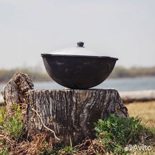 Казан чугунный с печкой