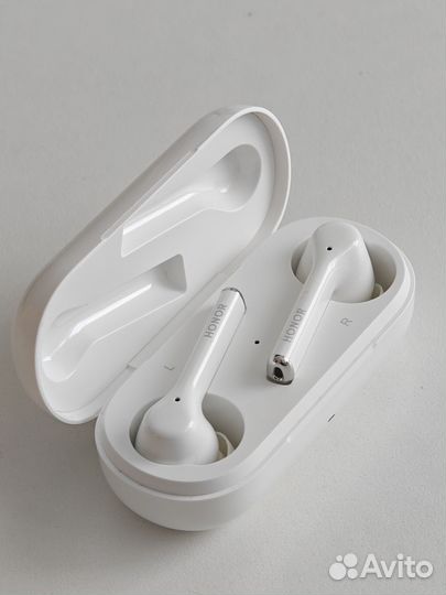 Гарнитура Honor Magic Earbuds с шумоподавлением