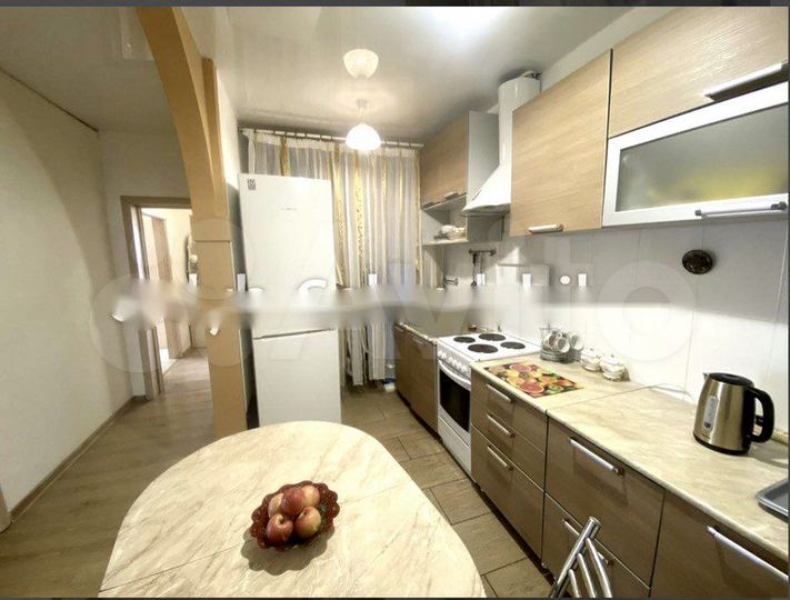 2-к. квартира, 57 м², 2/4 эт.