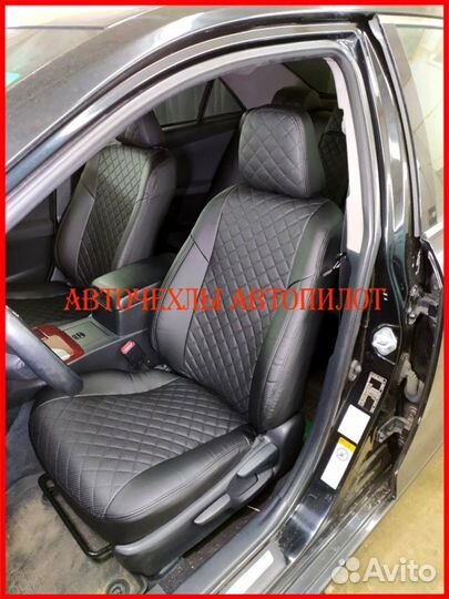 Чехлы Автопилот Toyota Camry v70 из экокожи чёрные