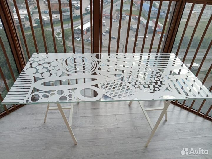 Стол стеклянный IKEA