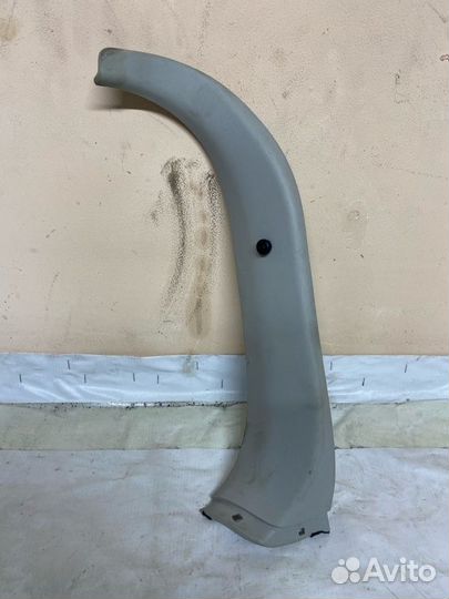 Накладка багажника левая Nissan Note E11