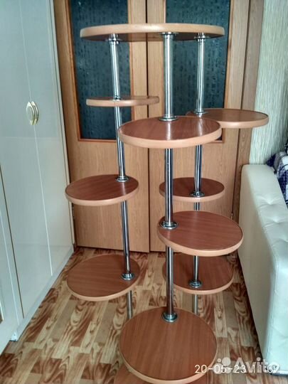 Подставка для цветов напольная