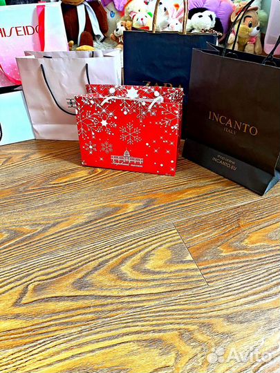 Брендовые новые подарочные пакеты