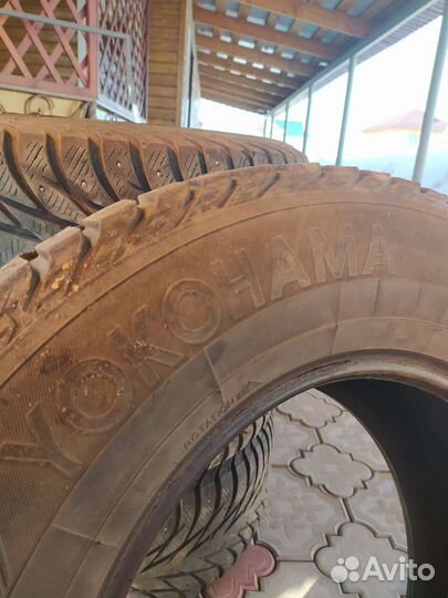 Yokohama Ice Guard Black IG20 285/65 R17