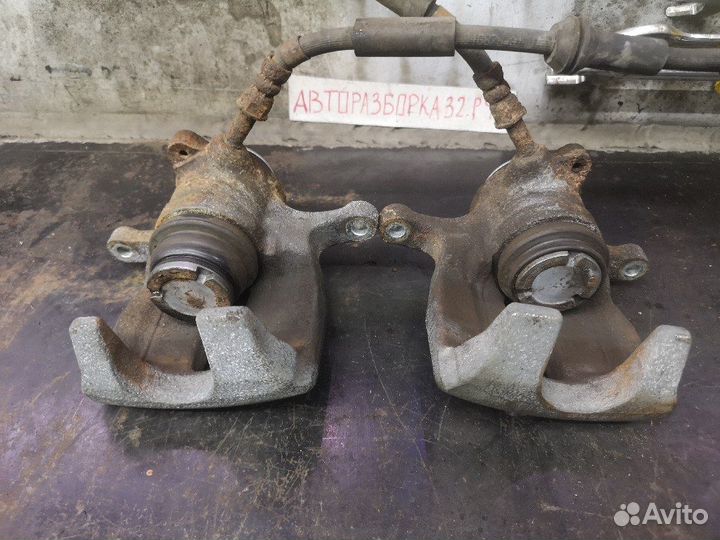 Суппорт тормозной задний Audi A4 A5 Q5 поштучно