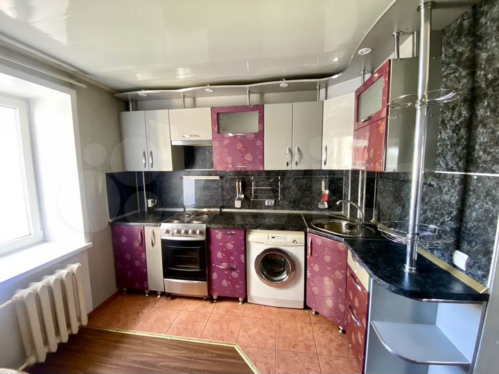 2-к. квартира, 60 м², 4/9 эт.
