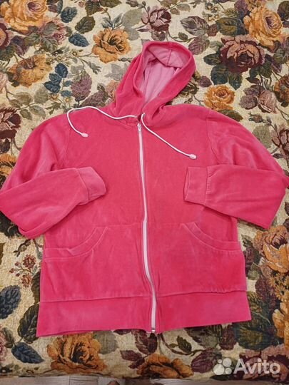 Спортивный костюм женский