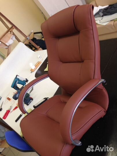 Перетяжка и ремонт мягкой мебели