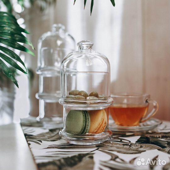 Стеклянные вазочки с крышкой клош