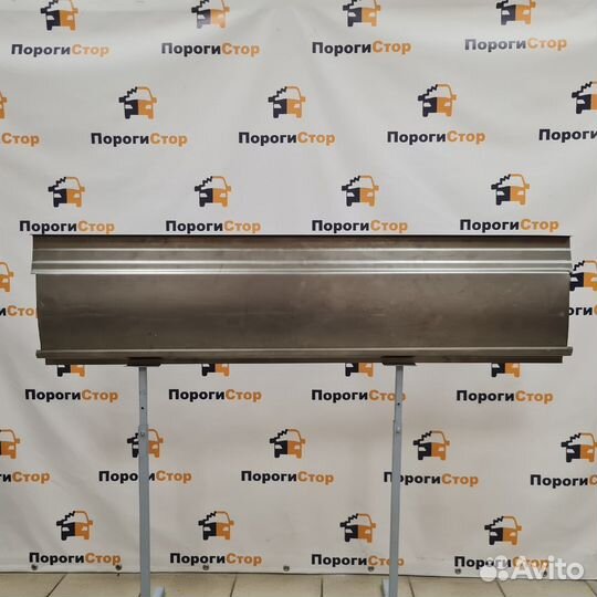 Порог откатной двери VW Crafter maxi