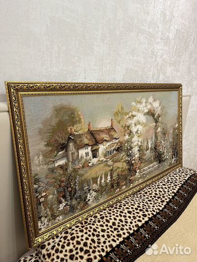 Картина в рамке (гобелен)