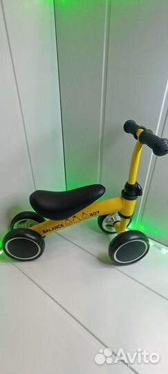 Самокат на 4 колёса от 1-3 лет