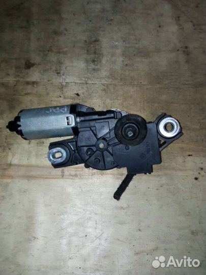 Volkswagen Caddy 3 Touran моторчик заднего
