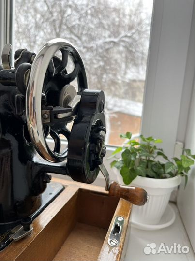 Швейная машина Подольск 1-А класса 1950 года